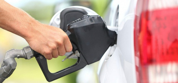 Parceria Brasil-Alemanha quer produzir gasolina mais barata