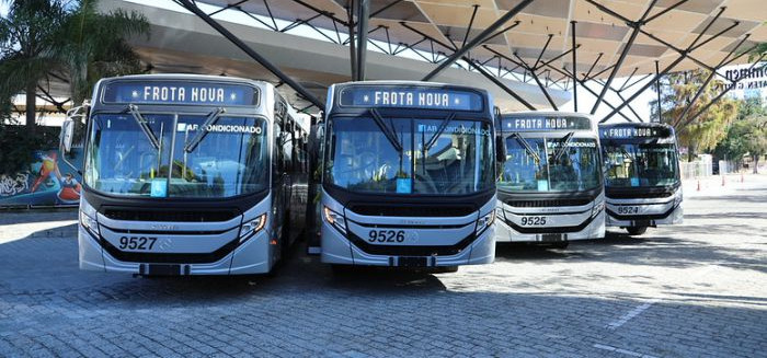 Blumenau conclui renovação da frota do transporte coletivo em 2026