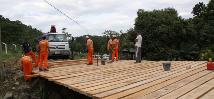 Ponte da Rua Ribeirão Schelters passa por manutenção nesta quinta-feira
