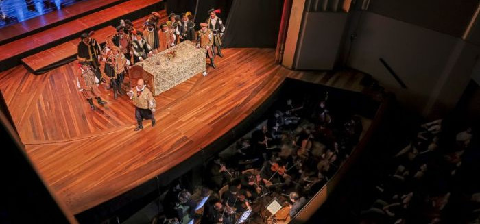 Teatro Carlos Gomes reabre fosso de orquestra após 14 anos