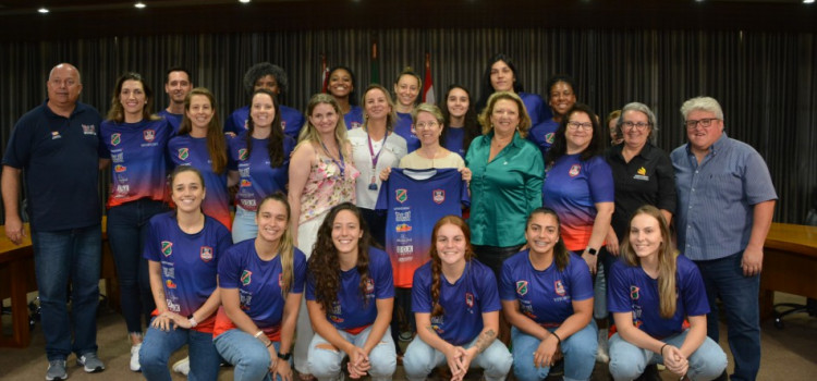 Basquete Feminino apresenta elenco da temporada 2023