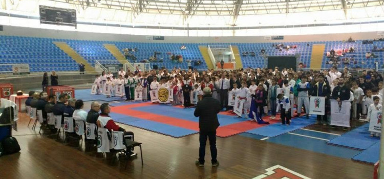2° Etapa do Campeonato Estadual 'B' de Karatê reúne 360 atletas