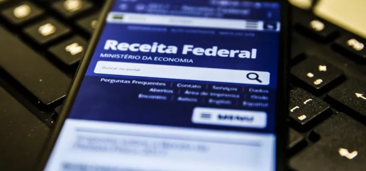 Começo a declaração já ou espero pela pré-preenchida?