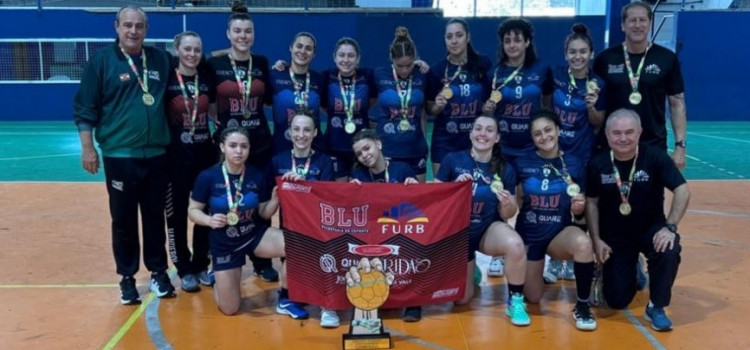 Blumenau conquista a Liga SC de handebol feminino de forma invicta