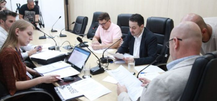 Defesa de Almir Vieira questiona validade de comissão na Câmara