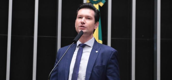 Marques propõe fim de cobrança dupla de conselhos profissionais
