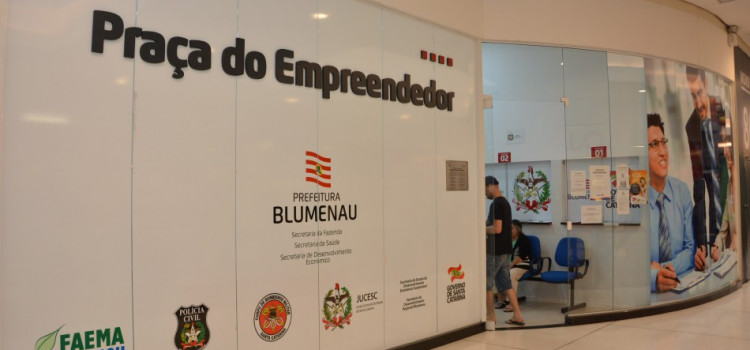 Praça do Empreendedor lidera novamente o ranking estadual de atendimentos
