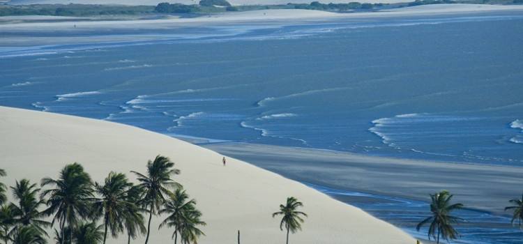 Mais seis praias brasileiras recebem certificado Bandeira Azul