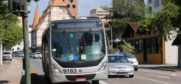 Interdições na BR 470 afetam ônibus em Blumenau