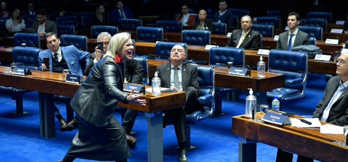 Debate sobre aborto no Senado irrita Pacheco