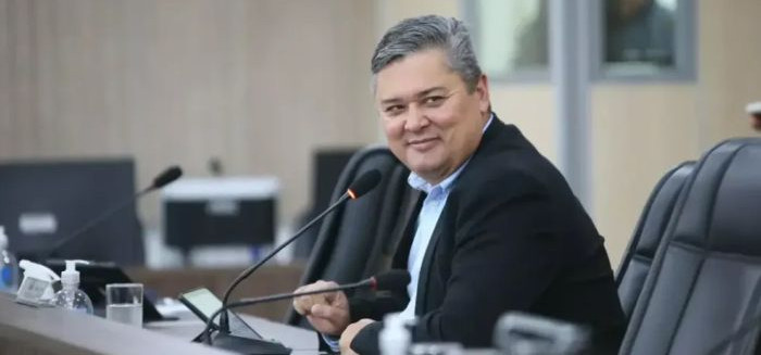 Almir Vieira deve retornar à Câmara na próxima semana
