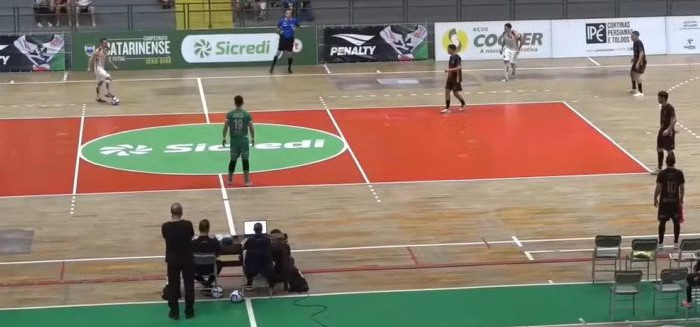 Blumenau e Floripa empatam em clássico eletrizante pela Série Ouro
