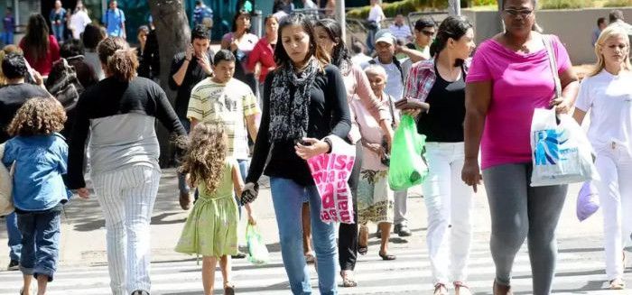 Vendas no varejo brasileiro registram queda de 0,4% em dezembro