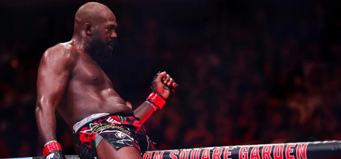 Jon Jones se pronuncia após anunciar aposentadoria