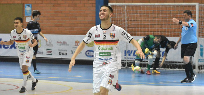 Blumenau Futsal enfrenta o Jaraguá nas quartas de final do Estadual