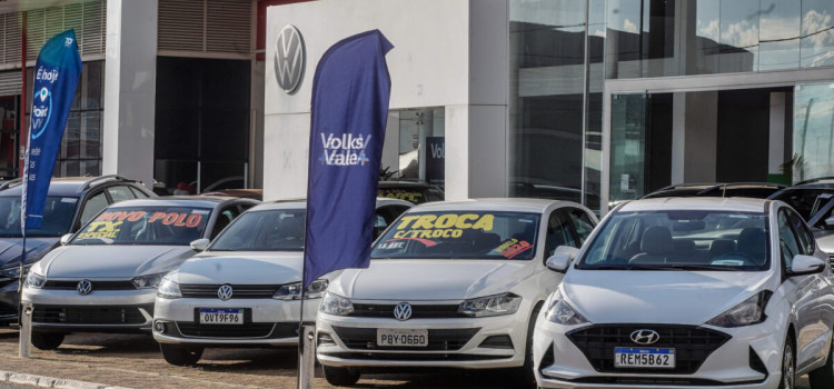 Desvalorização do carro usado volta a crescer em abril