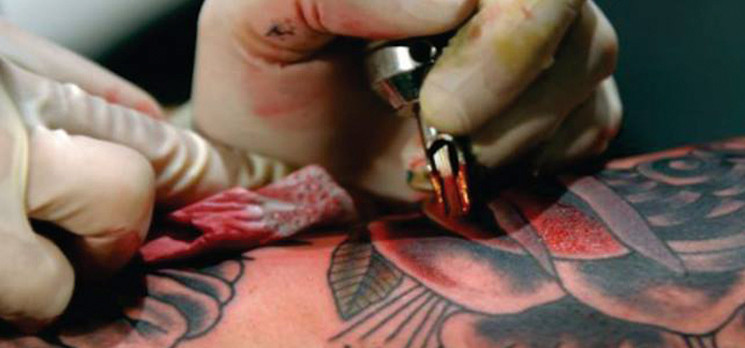 Vila Germânica recebe convenção de tatuagem