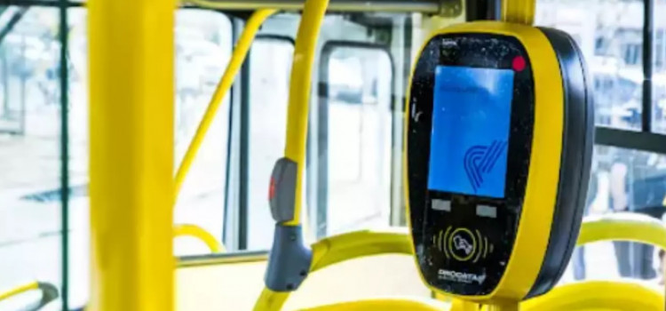 Câmara desobriga Blumob a manter cobradores em ônibus