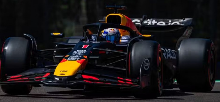 Verstappen assume o número 3 na Fórmula 1