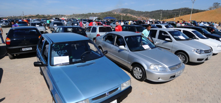 Mercado de carros usados em SC supera média nacional