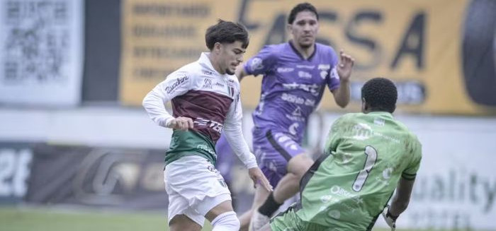 BEC aplica goleada histórica e assume a ponta da Série B