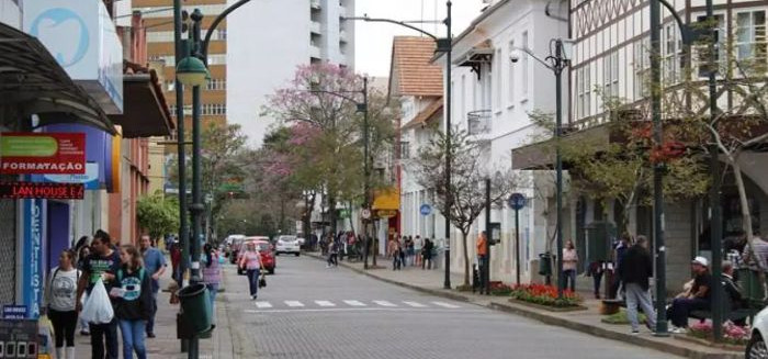 Comércio de Blumenau poderá atender normalmente durante o Carnaval