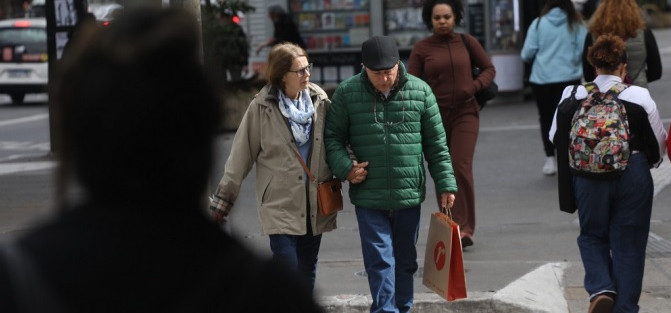 Frio persiste nesta terça-feira