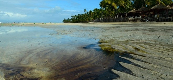 Óleo encontrado nas praias do Nordeste vem da Venezuela